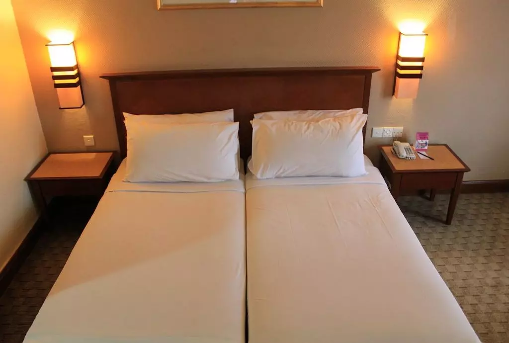 hotel summit kuala lumpur_shabavizparvaz_03.jpg